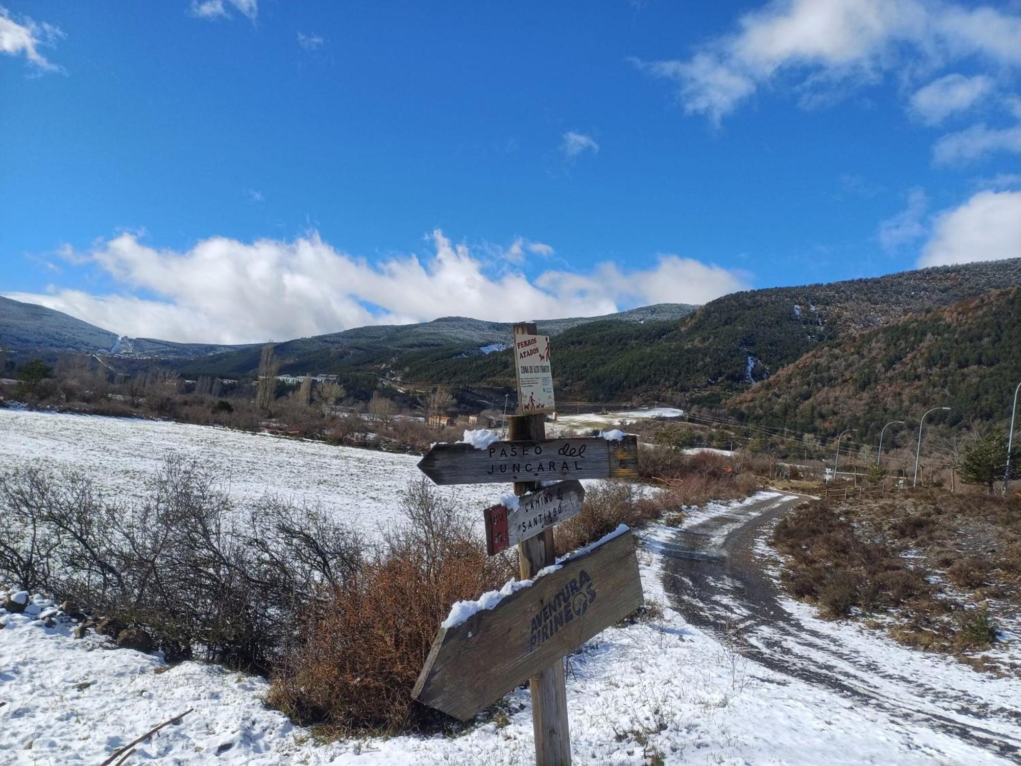 Apartamento Pico De Alba - Jacetania Villanúa Kültér fotó